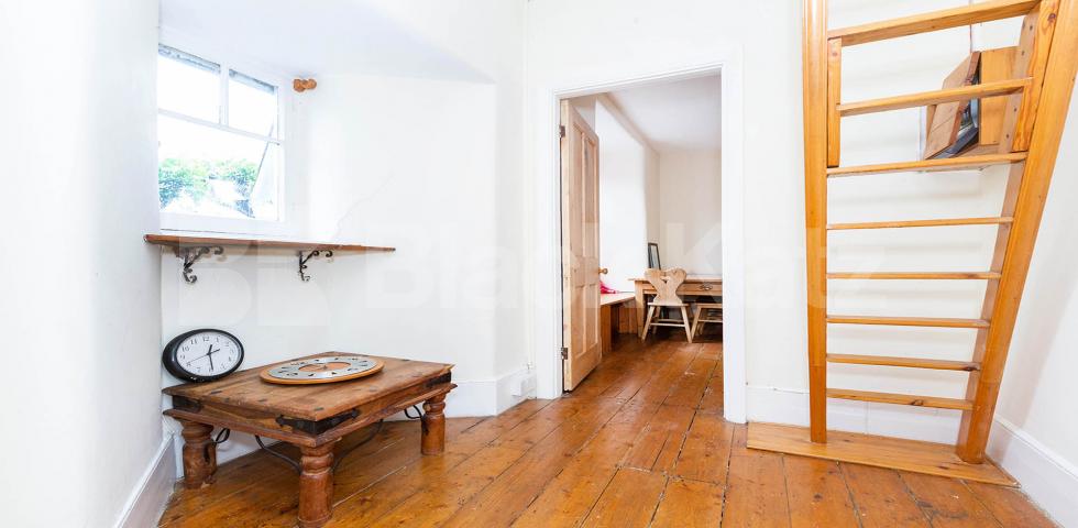 			1 Bedroom, 1 bath, 1 reception Flat			 Northolme Road, HIGHBURY-HIGHBURY FIELDS